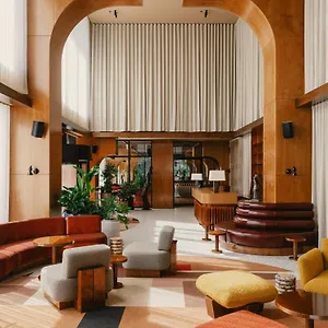 The Standard, Bruxelles